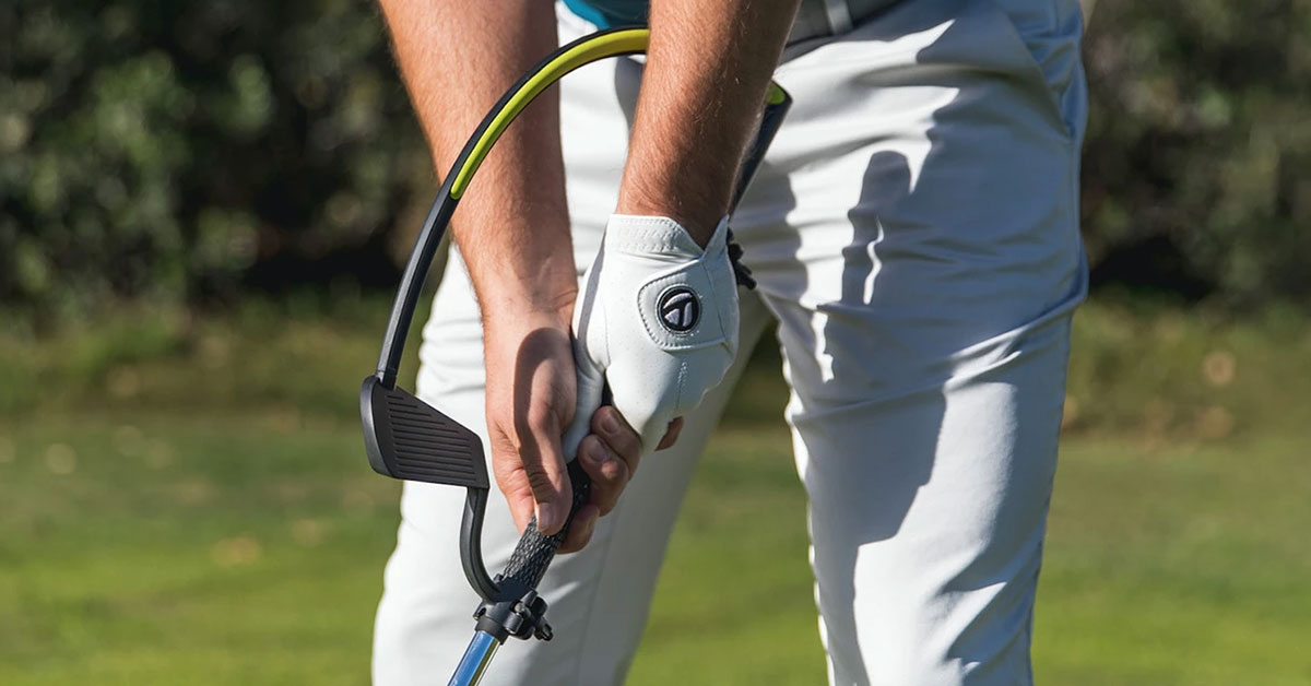 アメリカから直輸入した最新のゴルフスイング練習器具！